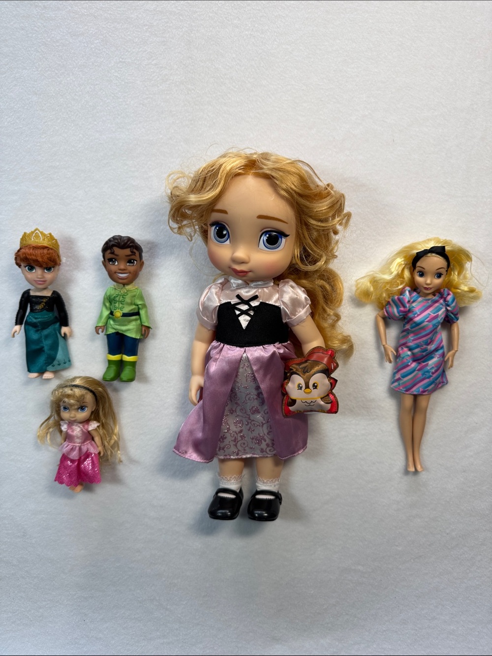 Disney Dolls- lot of 5